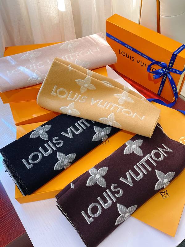 Louis Vuitton Scarf LVC00487